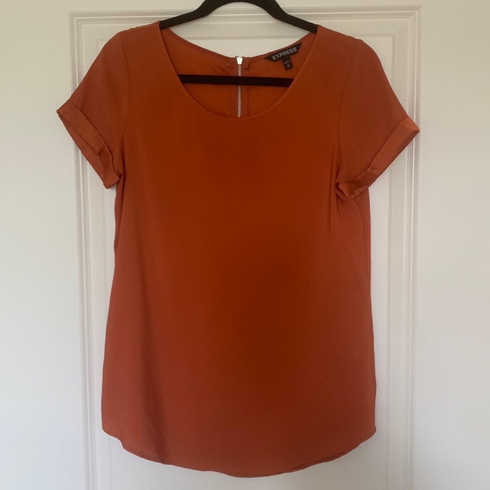 Size small Express